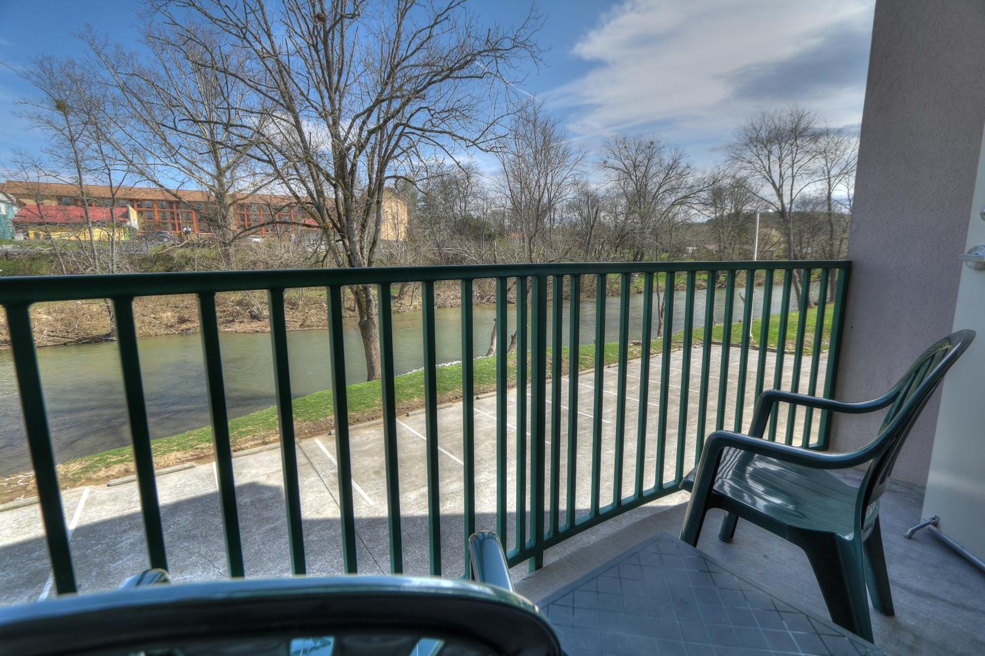 Pigeon River Inn Pigeon Forge Ngoại thất bức ảnh